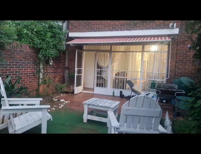 3 BEDROOM TOWNHOUSE FOR SALE IN BEDFORD GARDENS